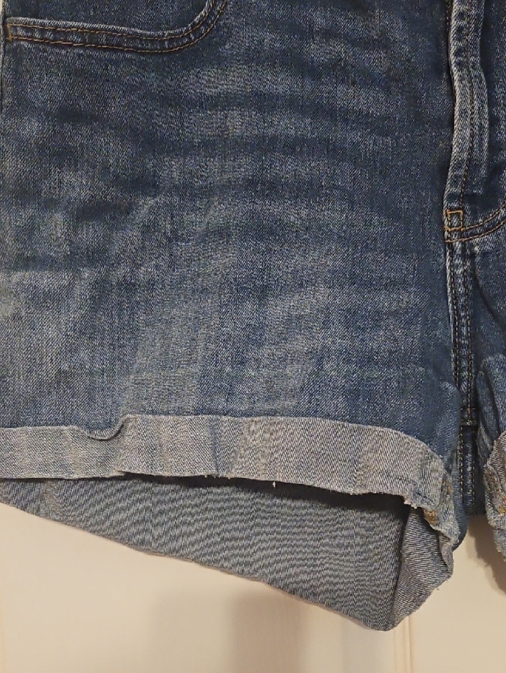 Old Navy High Rise WOW Medium Blue Rolled-Hem Denim Shorts - Picture 2 of 16